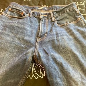 Old Navy Jeans, gently worn in great condition,slight stretch 32x30